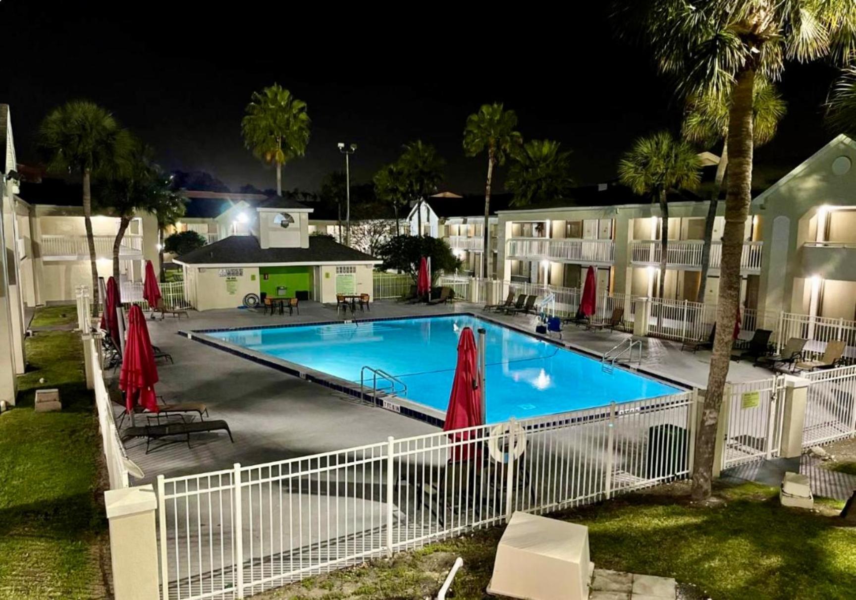 Pool - Wifi - Parking - Best Location ! كيسيمي المظهر الخارجي الصورة